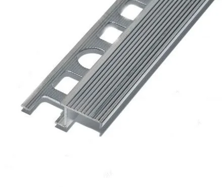 Alu. élvédő lépcsőhöz szögletes natur A04060 10mm/2,5m mmabl0