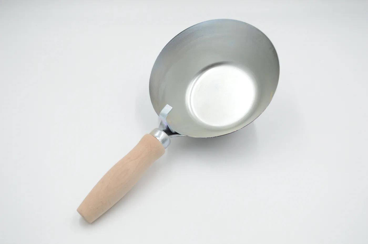 Kőműves serpenyő 180mm Horganyzott